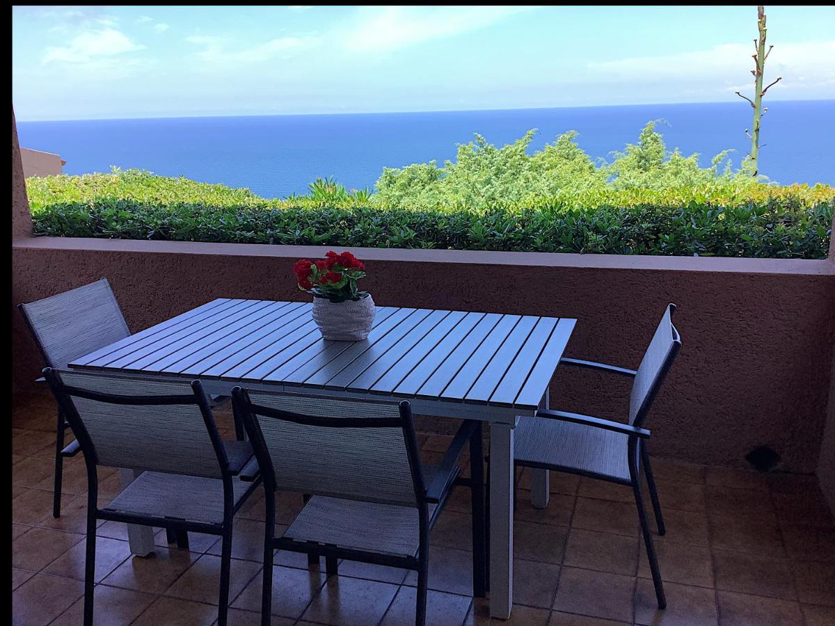 Villino Vista Mare Lägenhet Costa Paradiso Exteriör bild